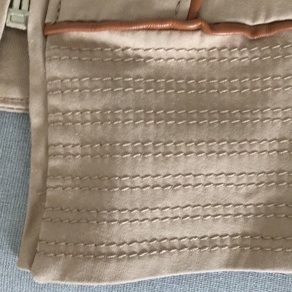 White House Black Market cropped jacket - Picture 7 of 9